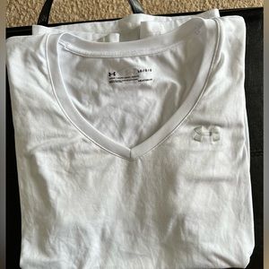 Short sleeve UA V-Neck